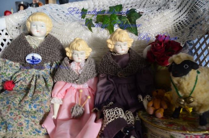 Tasha Tudor dolls Tasha Tudors doll house doll collecting Cottage elegance cottage dolls doll accessories hand knit tasha tudor style wool doll shawl 